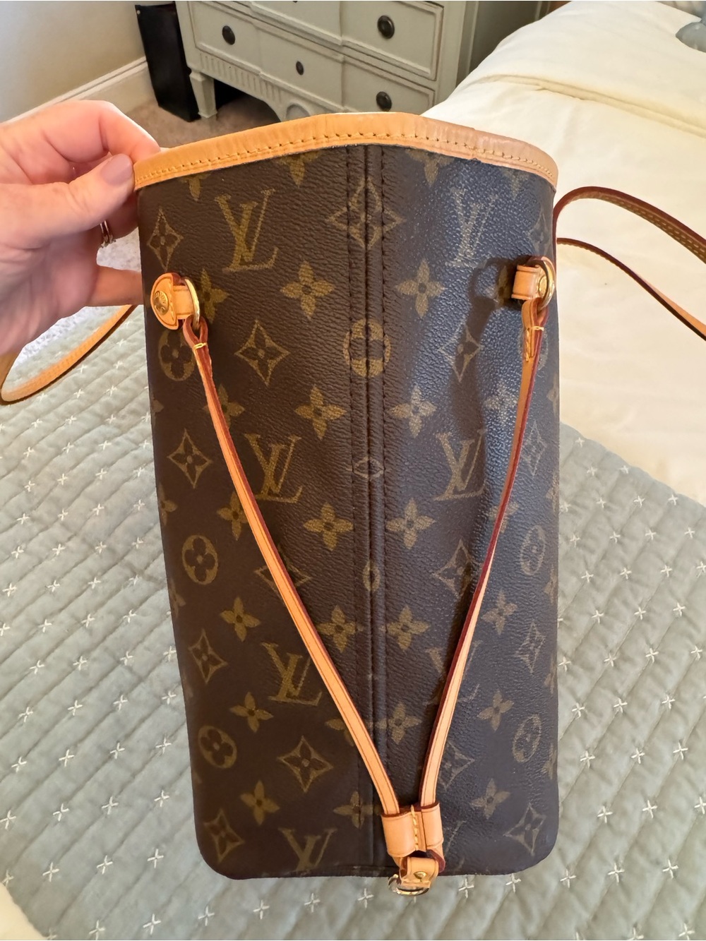 EUC Louis Vuitton Monogram Neverfull Tote MM with beige interior - Picture 14 of 15
